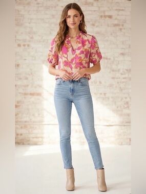 Mascomoda Floral Puff-Sleeve Blouse